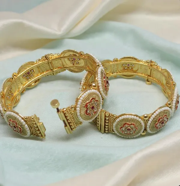 Gold_Plated_White_Beads_&_Stone_Polki_Design_Openable_Copper_Bangles_Set_For_Women_(2_Pcs)