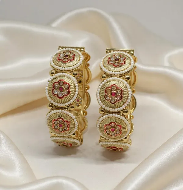 Gold_Plated_White_Beads_&_Stone_Polki_Design_Openable_Copper_Bangles_Set_For_Women_(2_Pcs)
