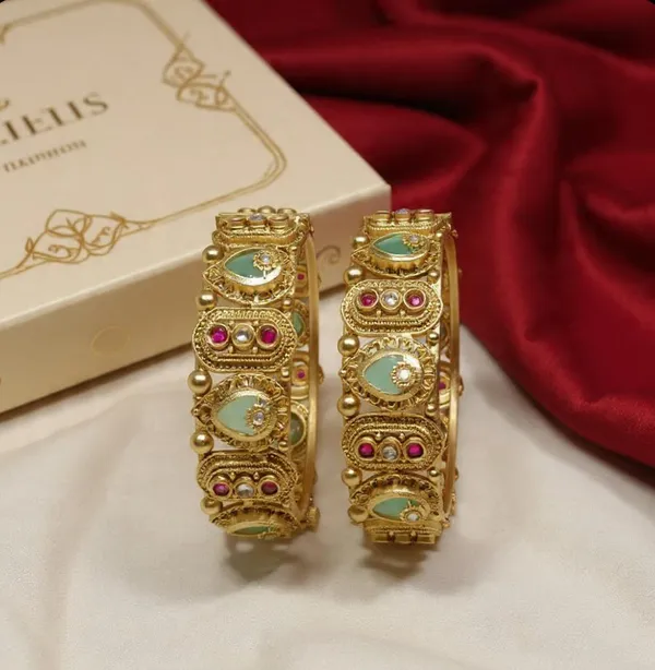 Rajwadi_Gold_Plated_Polki_Stone_Openable_Bridal_Bangles_Set_For_Women_(2_Pcs)