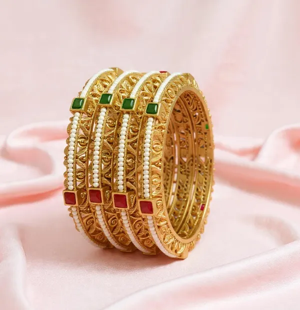 White_Stylish_Rajwadi_Gold_Plated_Premium_Stone_Copper_&_Brass_Bangles_Set_For_Women_(4_Pcs)