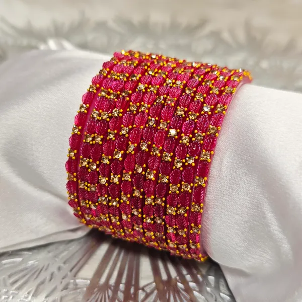 Pinkish_Red_Glass_Bangles_For_Women