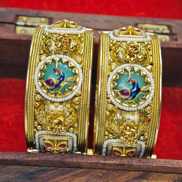Royal_Heritage_Enamel_Gold_Bangles