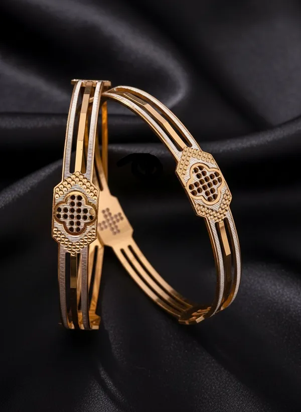 Set_Of_2_Gold_Traditional_Majestic_Arabesque_Gold_Bangles_For_Women