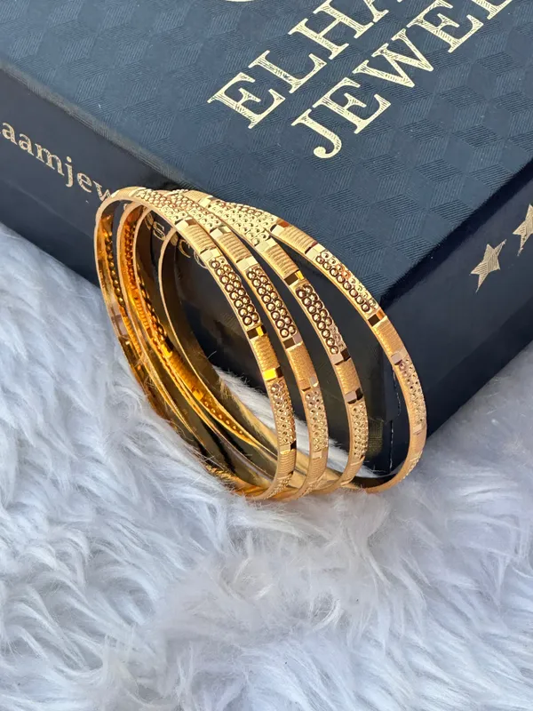 Set_Of_4_Gold_Traditional_Heer_Bangles_For_Women