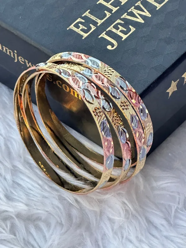 Set_Of_4_Gold_And_Silver_And_Rose_Gold_Traditional_Mehfil_Bangles_For_Women