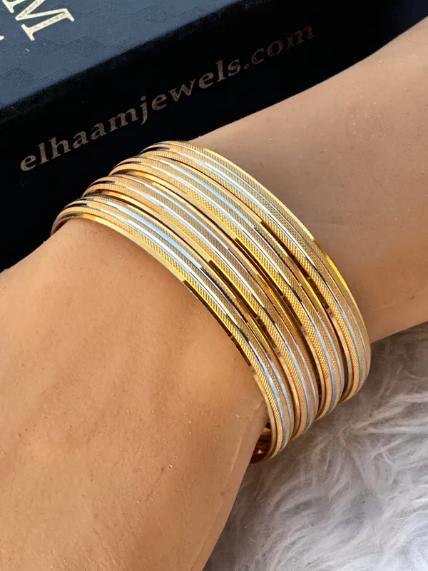 Set_Of_4_Gold_Traditional_Riwaaz_Bangles_For_Women