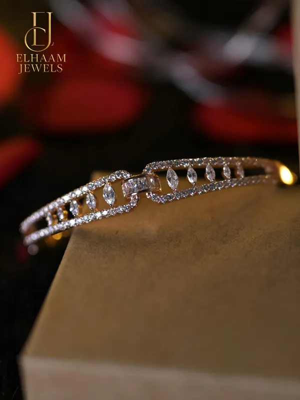 Silver_And_Rose_Gold_Traditional_Crystal_Shine_Dual_Band_Gold_Plated_Bangle_For_Women