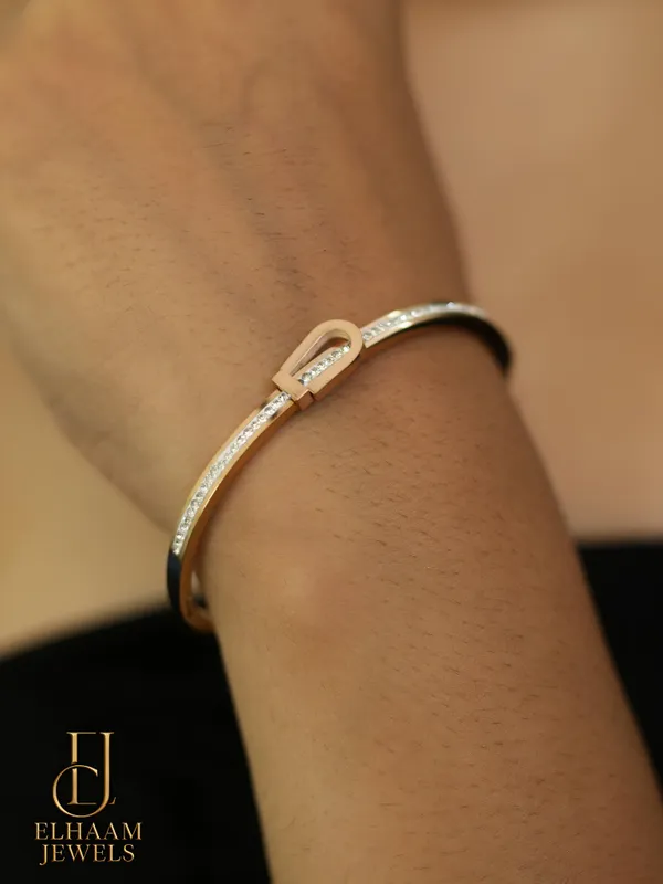 Gold_Traditional_Elegance_Lock_Rose_Gold_Plated_Stone_Bracelet_For_Women