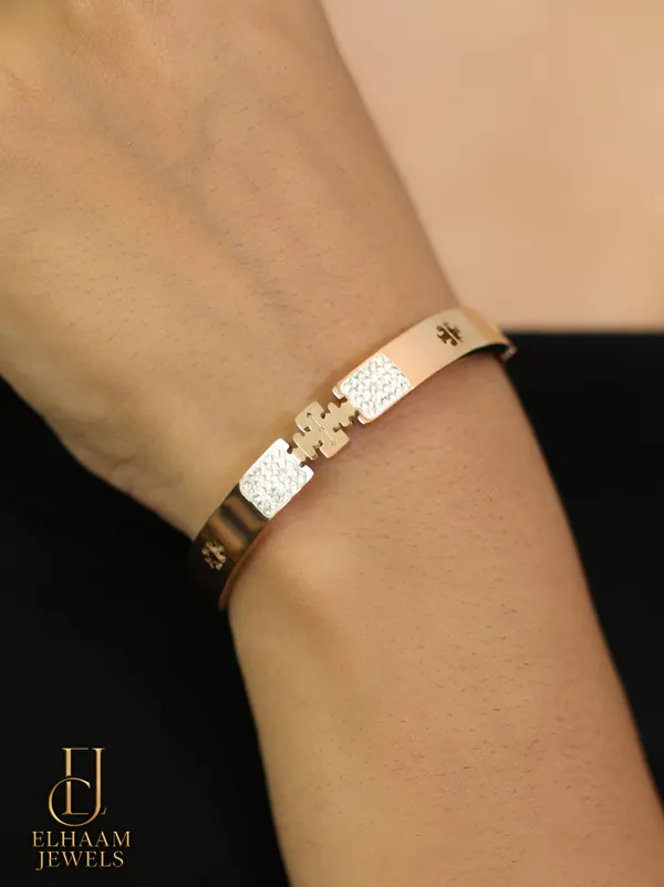 Gold_Traditional_Rose_Gold_Puzzle_Charm_Bracelet_For_Women