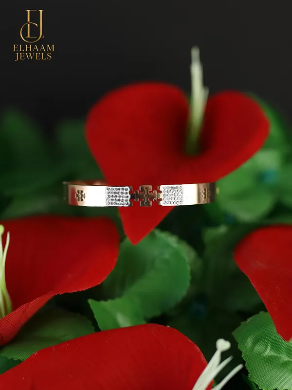 Gold_Traditional_Rose_Gold_Puzzle_Charm_Bracelet_For_Women