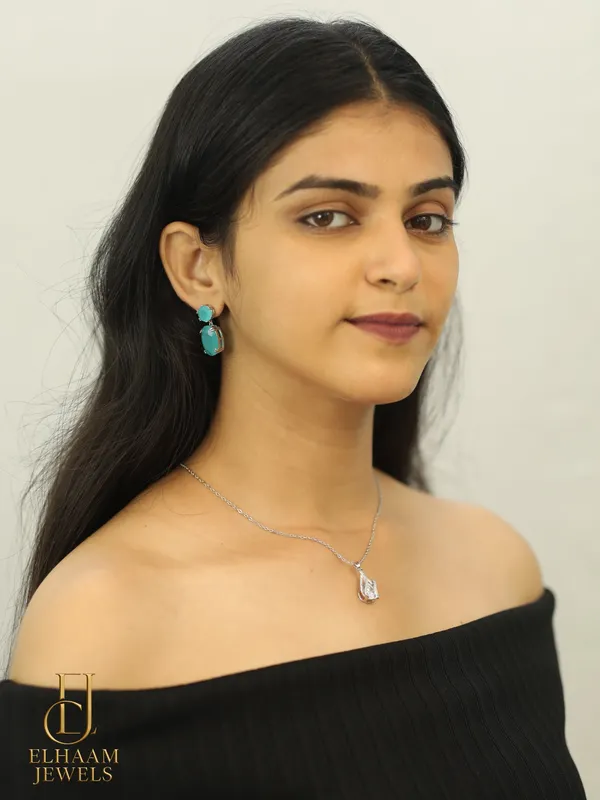 Blue_Traditional_Drop_Diamond_Earrings_For_Women