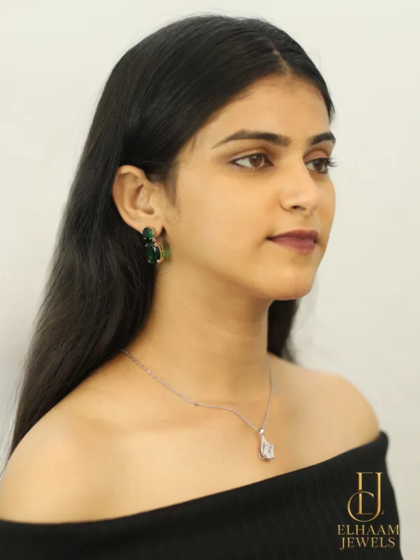 Green_Traditional_Emerald_Crystal_Drop_Earrings_For_Women