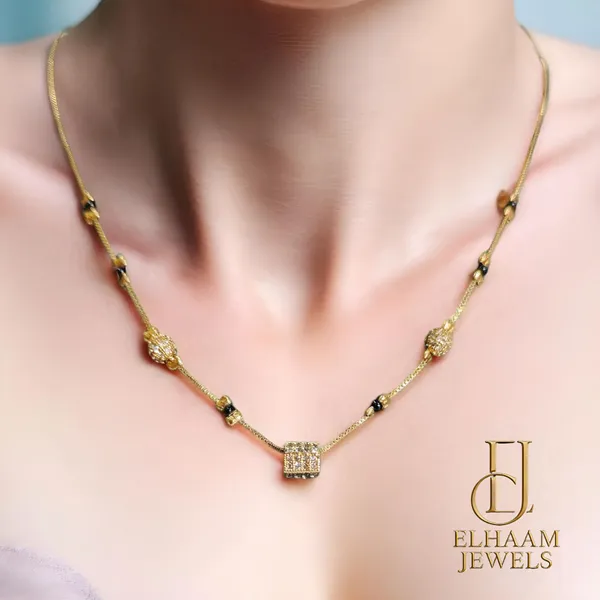 Gold_Traditional_Kavya_Mangalsutra_For_Women