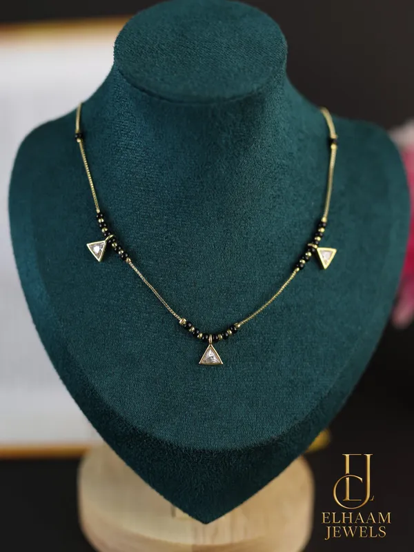 Gold_Traditional_Nayara_Mangalsutra_For_Women
