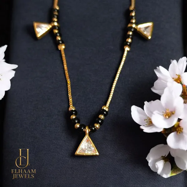 Gold_Traditional_Nayara_Mangalsutra_For_Women