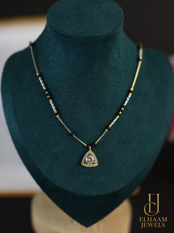 Gold_Traditional_Shivani_Mangalsutra_For_Women