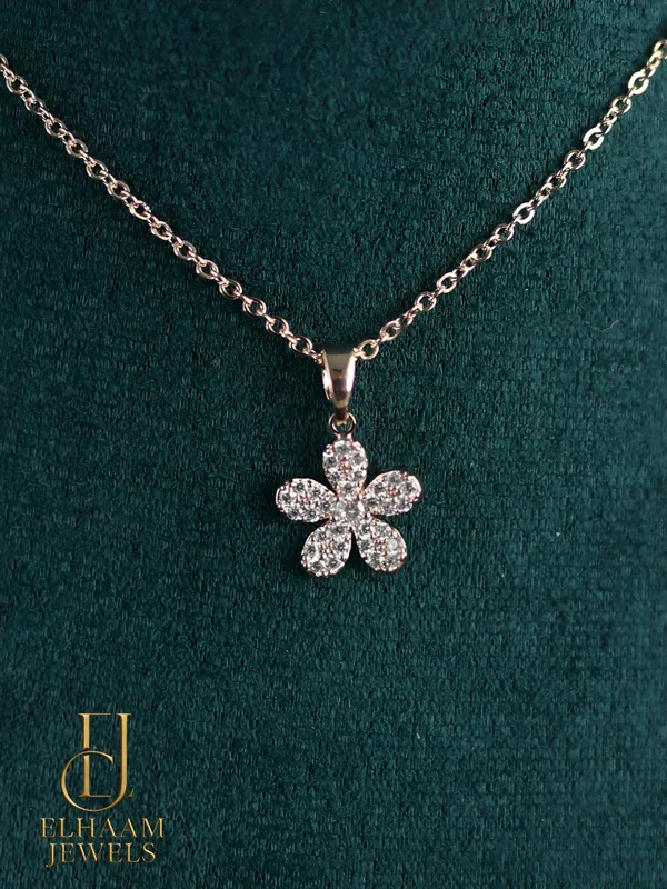Gold_Traditional_Diamond_Flower_Necklace_Rose_Gold_Pave_Pendant_For_Women
