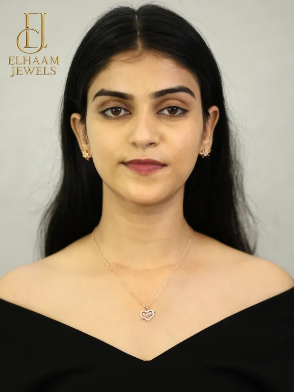 Gold_Traditional_Love_In_Heart_Rose_Gold_Pendent_Necklace_For_Women