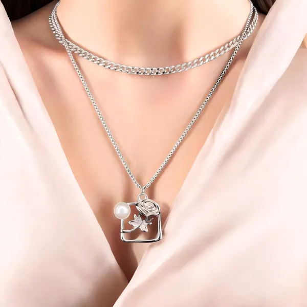 Silver_Traditional_Pearl_Rose_Silver_Plated_Pendant_Necklace_For_Women