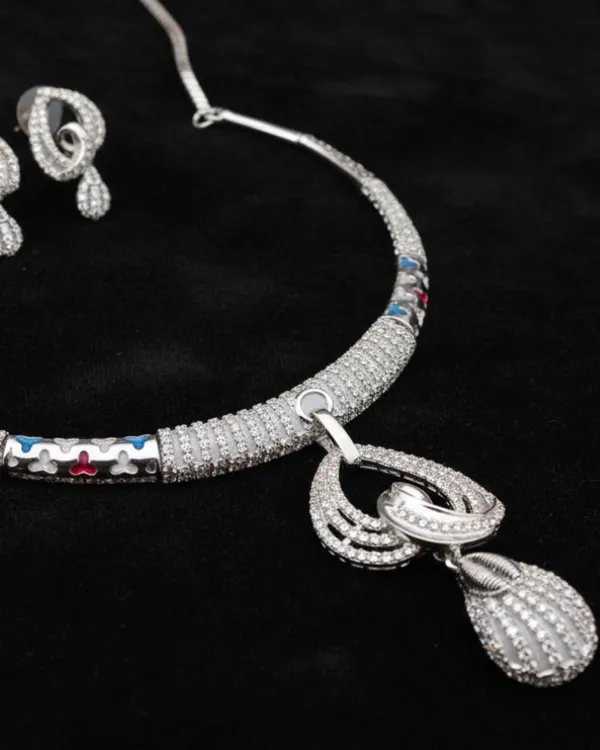 Silver_Traditional_Majestic_Bloom_Necklace_Set_For_Women