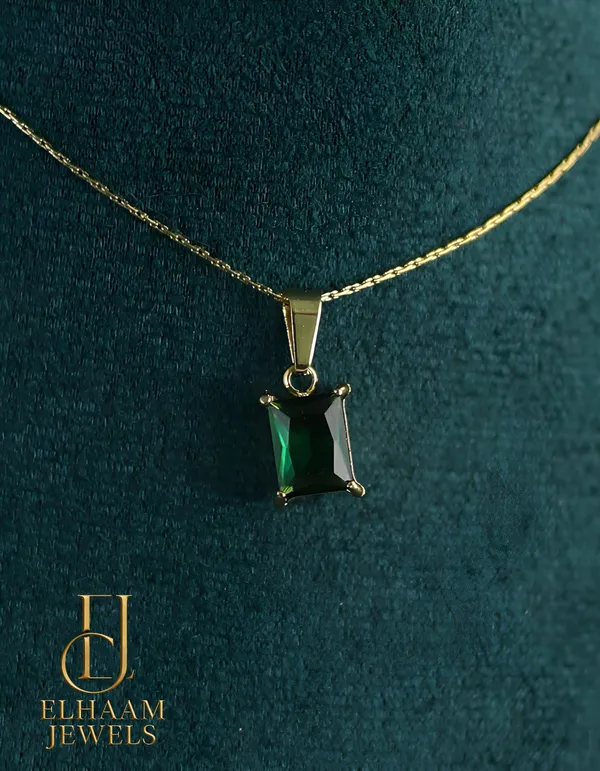 Gold_Traditional_Emerald_Cut_Green_Stone_Pendant_Necklace_And_Earring_Set_18k_Gold_Plated_For_Women