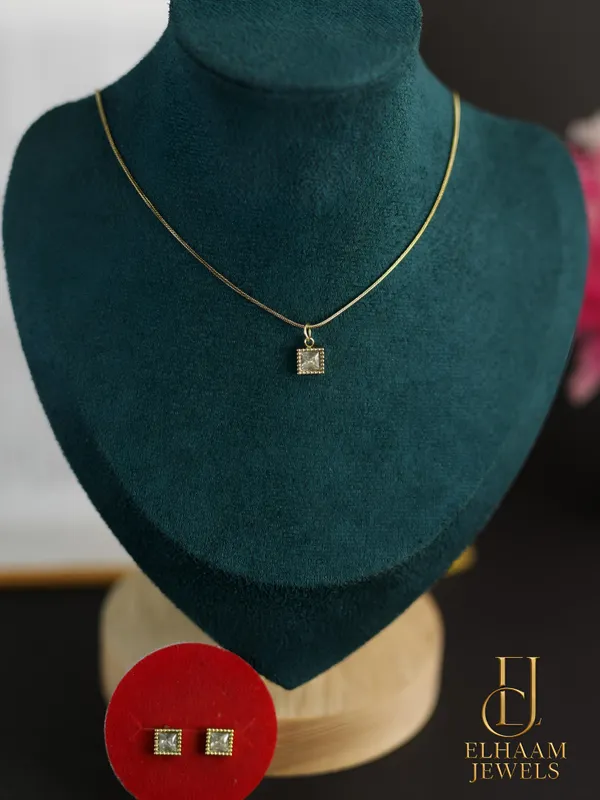 Gold_Traditional_Minimalist_Square_Solitaire_Necklace_And_Stud_Earring_Set_18k_Gold_Plated_For_Women