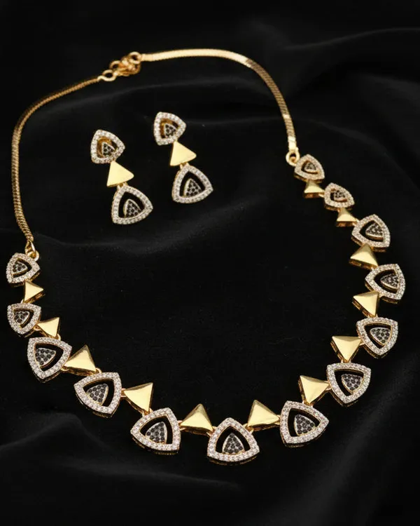 Gold_Traditional_Opaline_Dream_Necklace_Set_For_Women