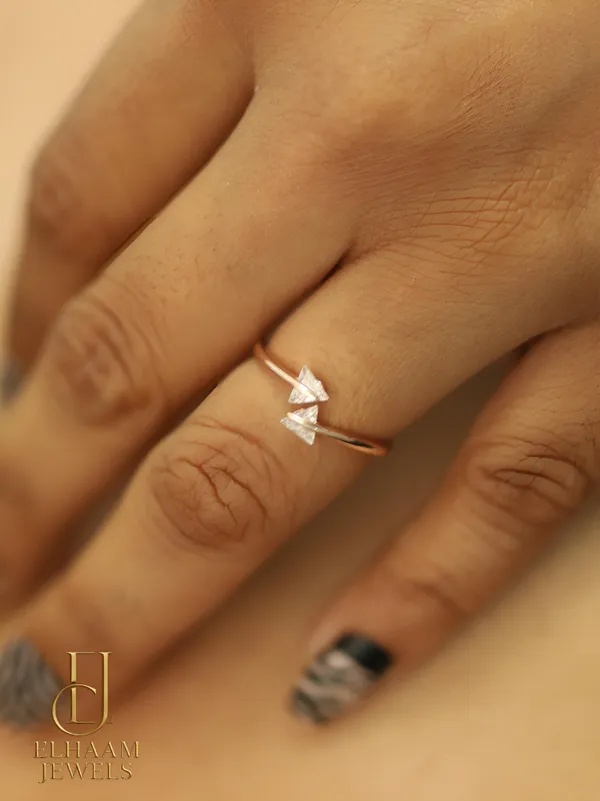 Gold_Traditional_Twin_Arrow_Rose_Gold_Ring_For_Women