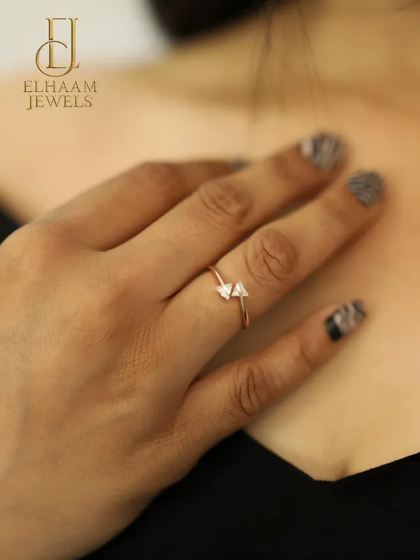 Gold_Traditional_Twin_Arrow_Rose_Gold_Ring_For_Women