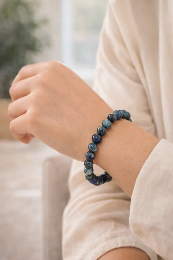 Lapis_Lazuli_Crystal_Bracelet_For_Wisdom,_Truth_&_Inner_Power