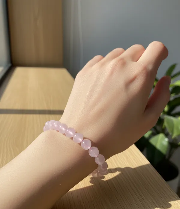 Rose_Quartz_Crystal_Bracelet_For_Love,_Harmony_&_Emotional_Healing