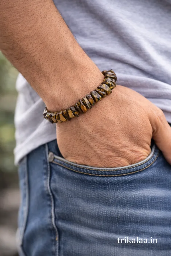 Tiger_Eye_Chips_Stretchable_Bracelet_For_Confidence,_Success_&_Protection