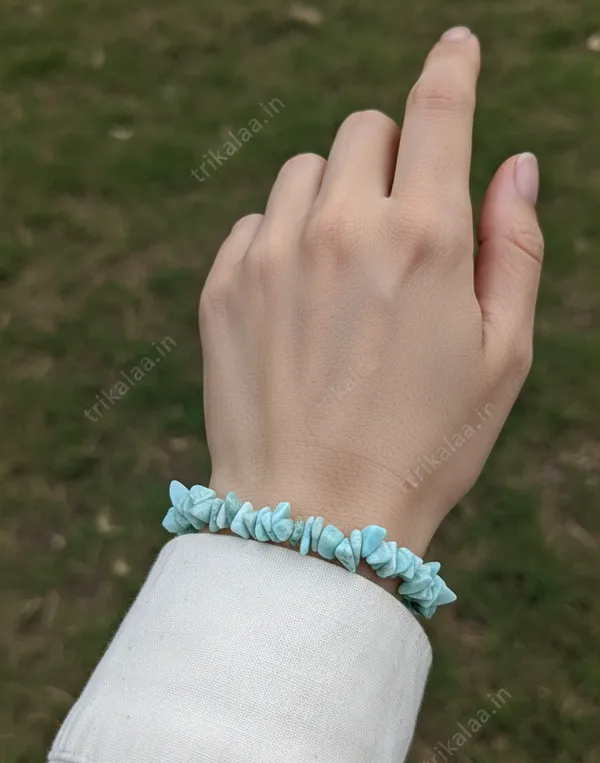 Amazonite_Chips_Bracelet_–_Stone_Of_Calm,_Truth_&_Emotional_Balance