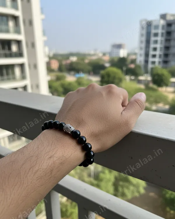 Black_Onyx_Bracelet_With_Buddha_Charm_–_Stone_Of_Protection,_Strength_&_Inner_Peace