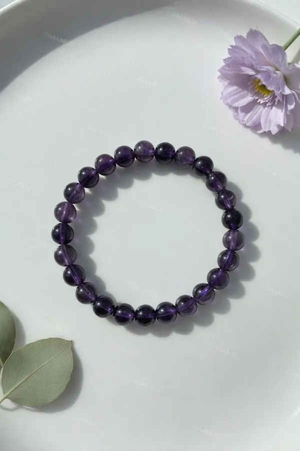 Amethyst_Crystal_Bracelet_–_Stone_Of_Calm,_Protection_&_Spiritual_Healing