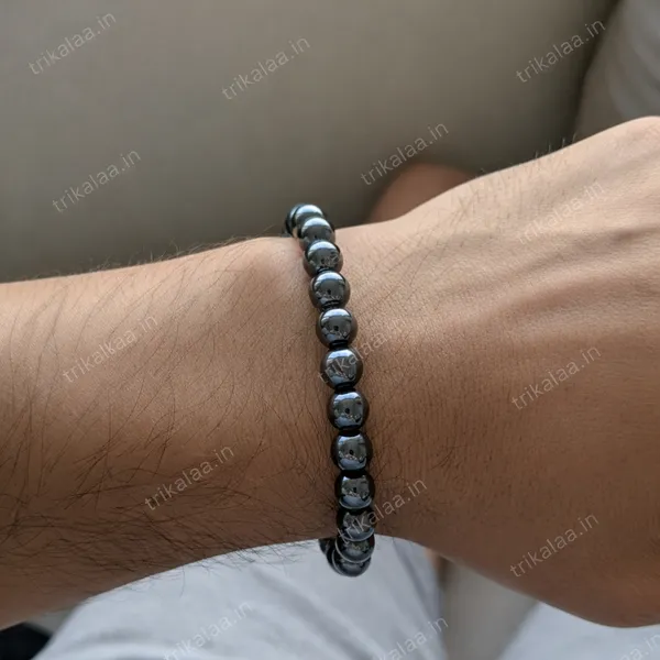 Hematite_Crystal_Bracelet_–_Grounding,_Protection_&_Strength_Band