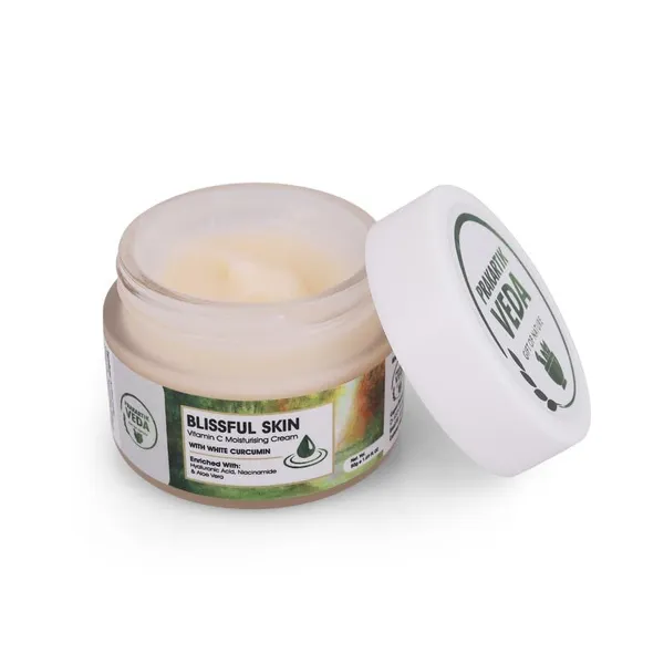 Moisturizing_Cream_50G_With_Niacinamide,_Kojic_Acid,_Vitamin_C_And_E,_White_Curcumin