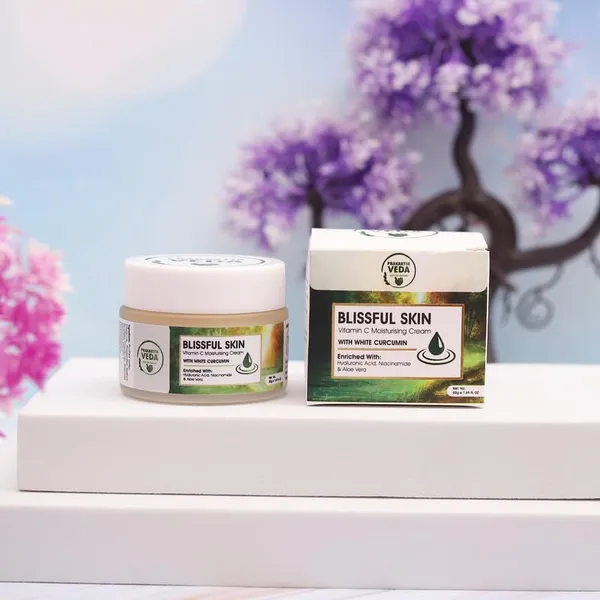 Moisturizing_Cream_50G_With_Niacinamide,_Kojic_Acid,_Vitamin_C_And_E,_White_Curcumin