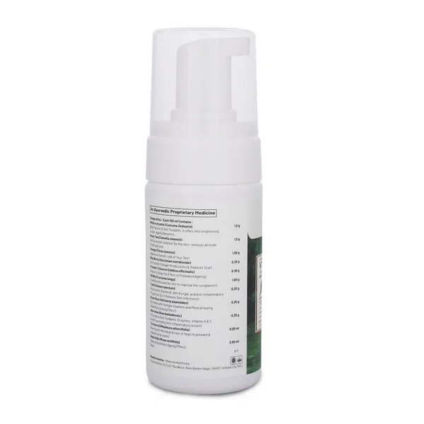 Vitamin_C_Foaming_Face_Wash_With_White_Curcumin_For_Dull_And_Pigmented_Skin