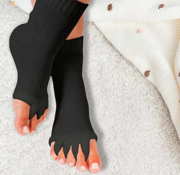 Black_Cotton_Foot_Alignment_Socks_5_Finger_Toe_Separator_For_Men_&_Women_Plantar_Fasciitis_Leg_Foot_Pain_Relief_Bunion_Corrector_Hallux_Valgus_Orthopaedic_Socks_For_Office_Yoga_Gym