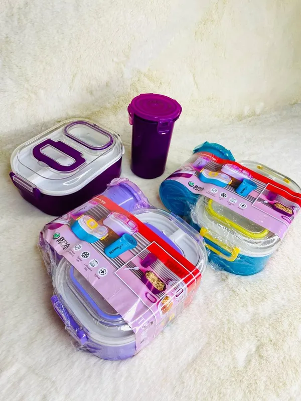 Multicolor_Wow_Lunch_Box_And_Water_Bottle_Set_Mighty