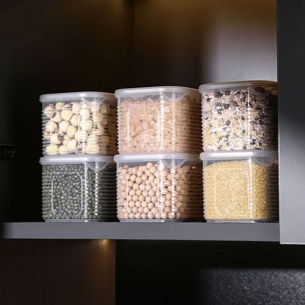 Multi-Compartment_Fresh_Storage_Container_with_lid