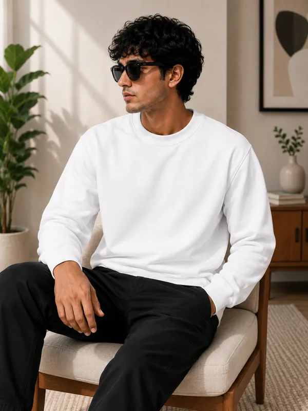 White_sweatshirt_for_men