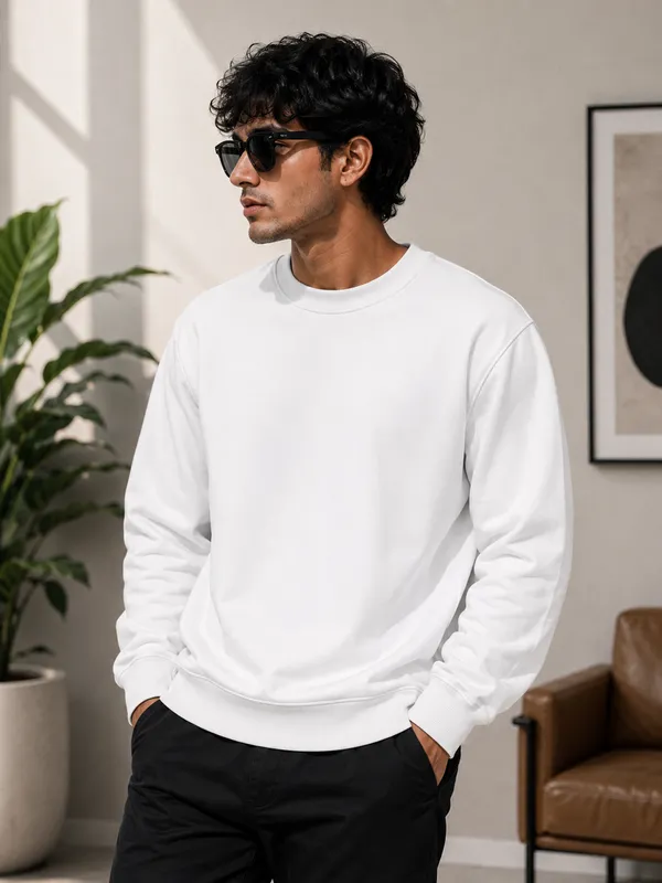 White_sweatshirt_for_men