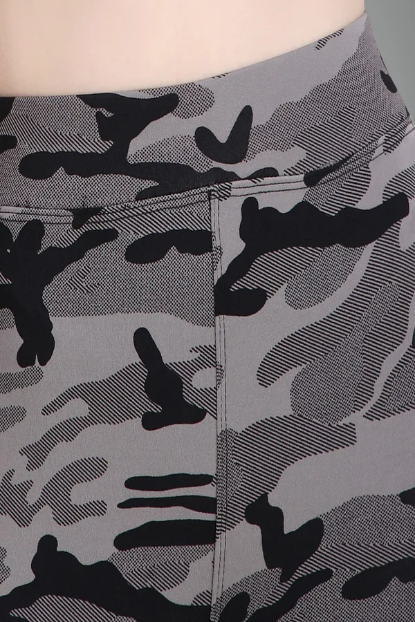 Grey_Camouflage_And_Plain_Black_Lycra_Blend_Printed_Solid_Tights_For_Women_Pack_Of_2