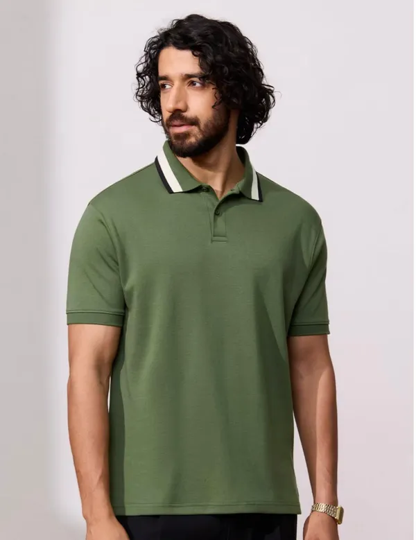 Green_polo_T-shirt_for_men