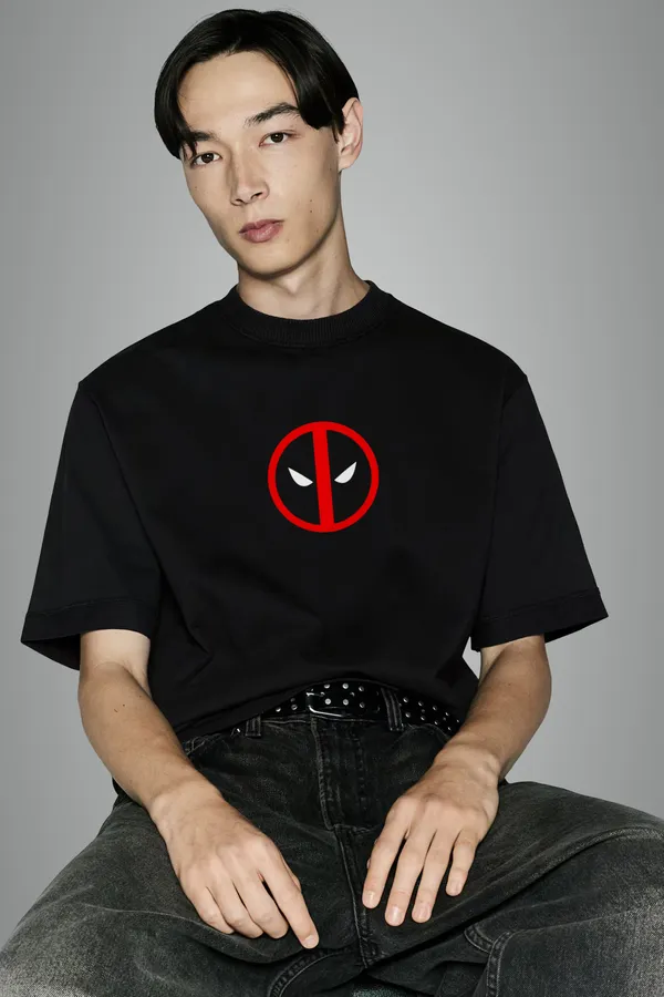 Black_Cotton_Deadpool_Oversized_T-Shirt_For_Men