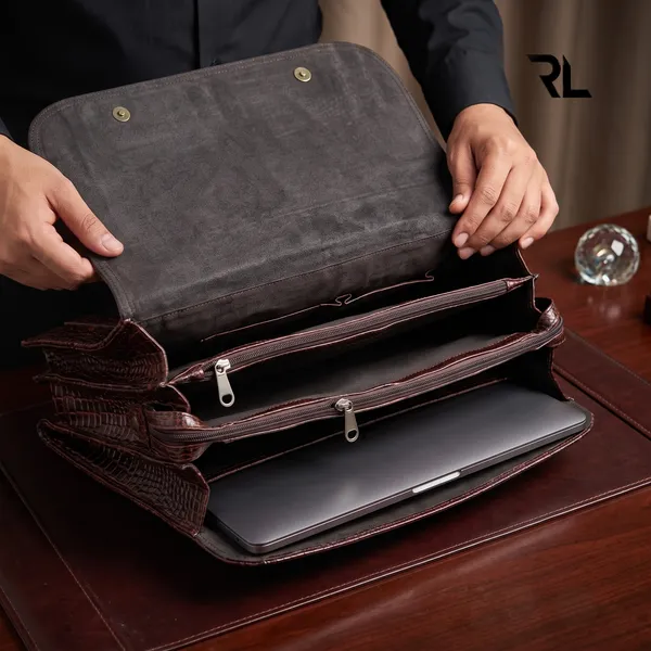 Leather_Laptop_Bag_–_219