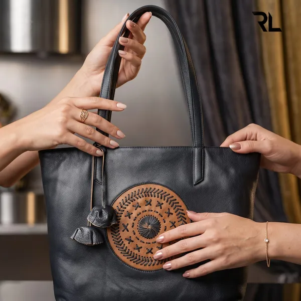 The_Elegance_Tote_-_Art_No._704_Blue