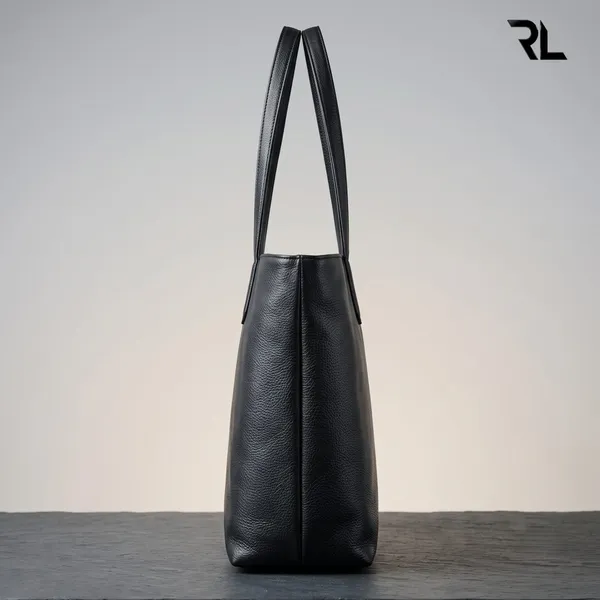 The_Elegance_Tote_-_Art_No._704_Blue